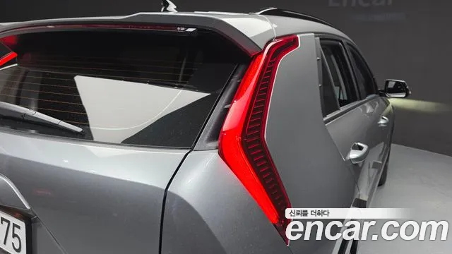 Kia Niro The All New — Фото автомобиля 8