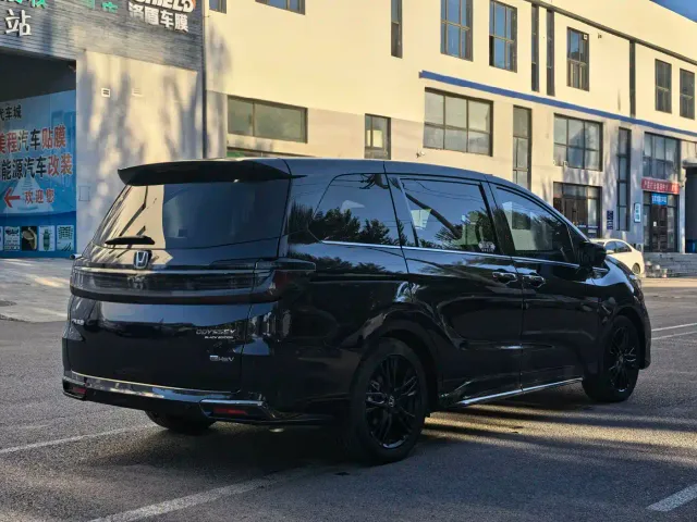 Honda Odyssey — Фото автомобиля 15