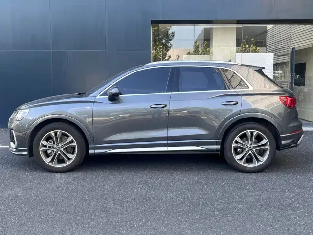 Audi Q3 — Фото автомобиля 4