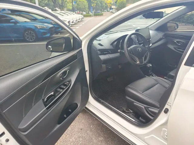 Toyota YARiS L Zhi Xuan — Фото автомобиля 14