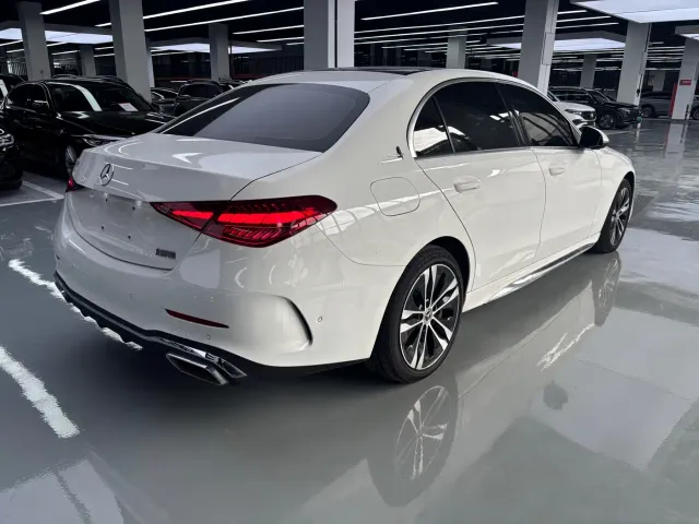 Mercedes-Benz C-Class — Фото автомобиля 14