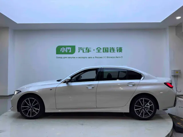 BMW 3 Series — Фото автомобиля 11