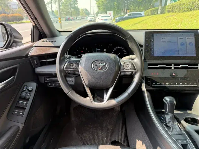 Toyota Avalon — Фото автомобиля 14