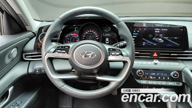 Hyundai Avante CN7 — Фото автомобиля 12