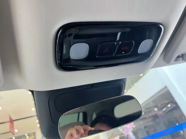IM Motors LS9 — Фото автомобиля 11