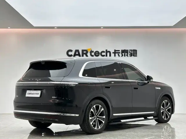 Aito M7 — Фото автомобиля 5