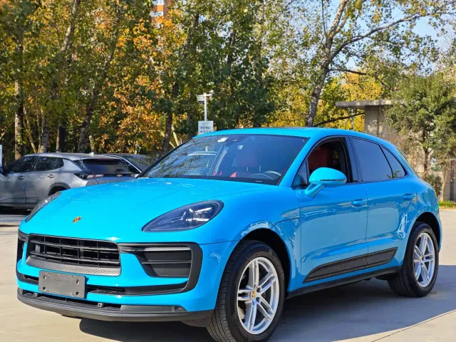 Фотография автомобиля — Porsche Macan