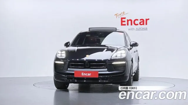 Porsche Macan — Фото автомобиля 3