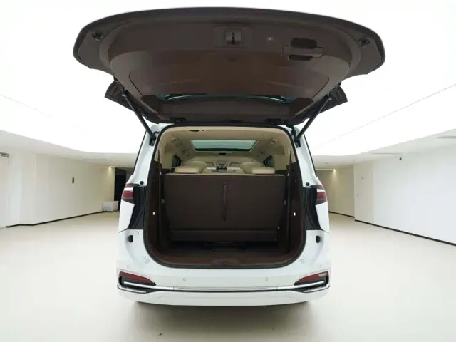 Bestune Besturn M9 — Фото автомобиля 5