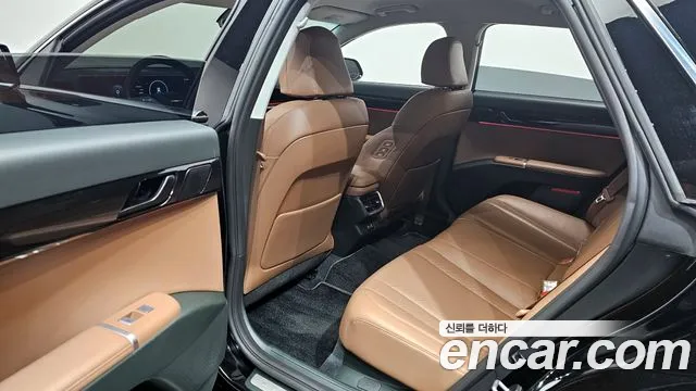 Hyundai Grandeur Grandeur (GN7) 2.5 Бензин 2WD — Фото автомобиля 12