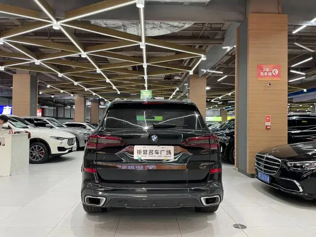 BMW X5 — Фото автомобиля 11