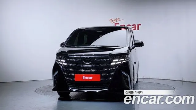 Toyota Alphard — Фото автомобиля 2