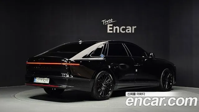 Hyundai Grandeur GN7 — Фото автомобиля 2