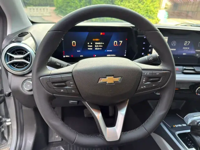 Chevrolet Monza — Фото автомобиля 5