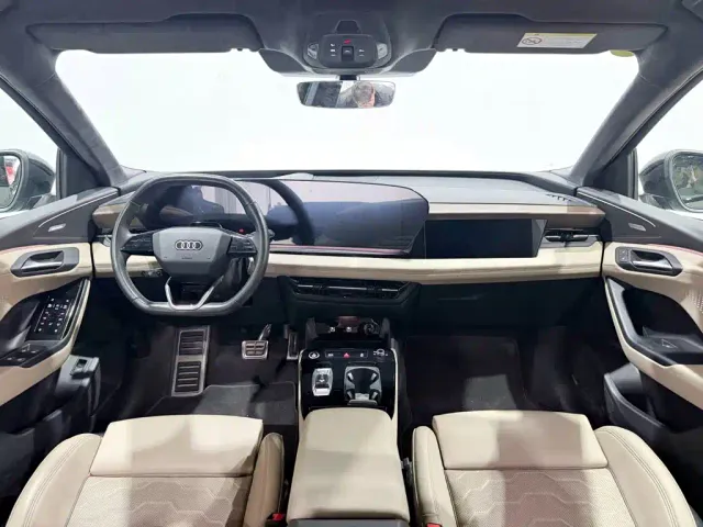 Audi Q6L e-tron — Фото автомобиля 14