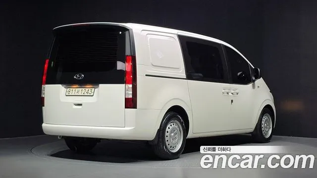 Hyundai Staria — Фото автомобиля 2