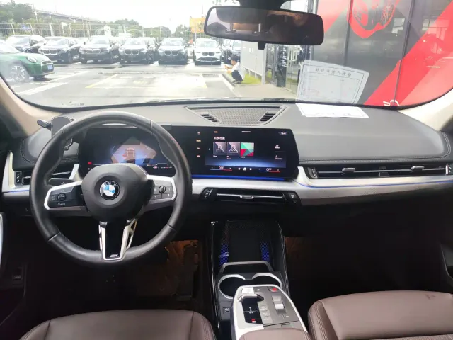 BMW BMW X1 2023 sDrive25Li M Sport Package — Фото автомобиля 2