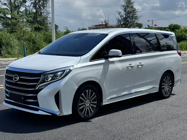 Фотография автомобиля — GAC Trumpchi M8