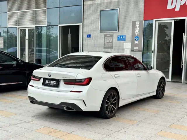 BMW 3 Series — Фото автомобиля 9