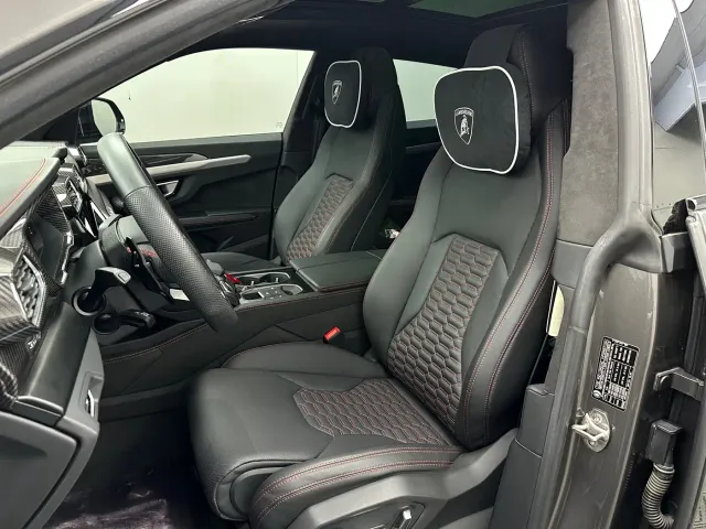 Lamborghini Urus — Фото автомобиля 10