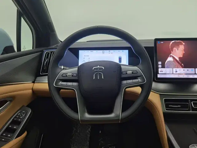 BYD Song L DM-i — Фото автомобиля 11