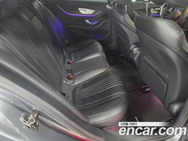 Mercedes-Benz CLS-Class — Фото автомобиля 10