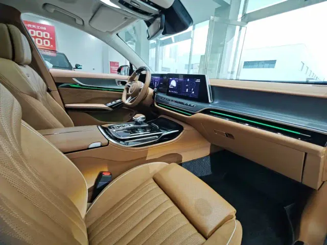 Hongqi H9 — Фото автомобиля 15