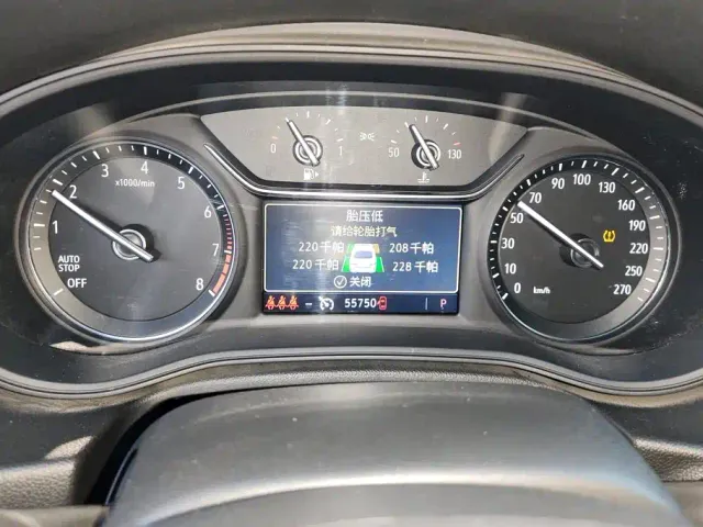 Buick Regal — Фото автомобиля 14