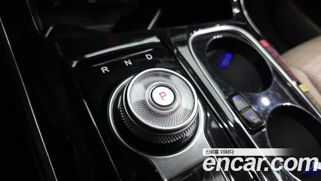 Kia Canival Carnival 4 поколение Бензин 7 мест Hi-Limousine — Фото автомобиля 5
