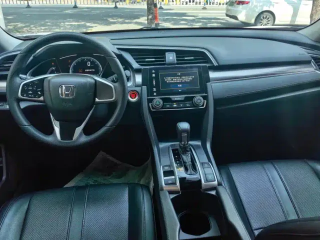 Honda Civic — Фото автомобиля 12