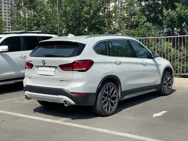 BMW X1 — Фото автомобиля 2