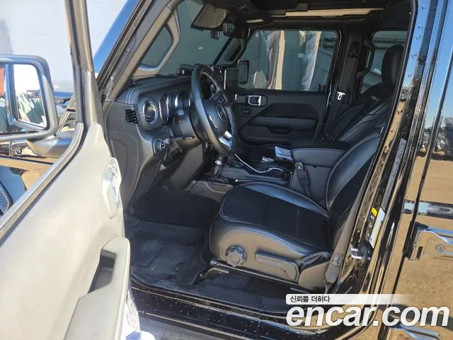 Jeep Wrangler JL — Фото автомобиля 10