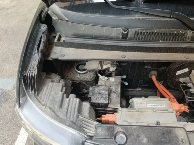 Wuling Motors Wuling Zhiguang NEV 2025 Model Comfort — Фото автомобиля 21