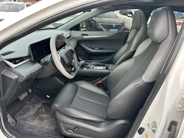 Changan Raeton Plus — Фото автомобиля 10