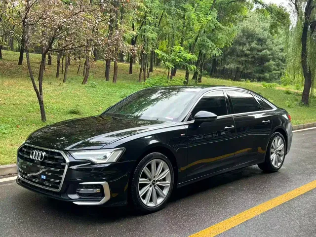 Фотография автомобиля — Audi A6L