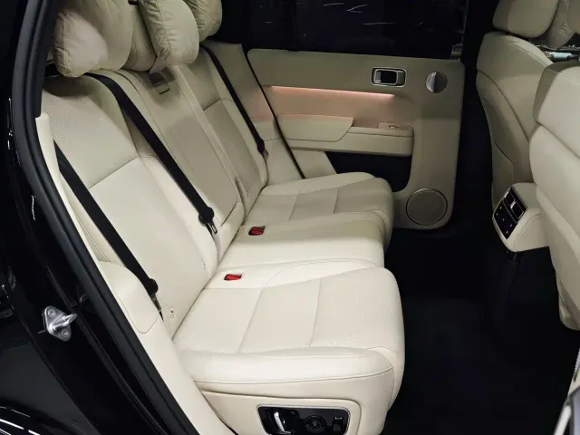 Li Auto L7 — Фото автомобиля 18