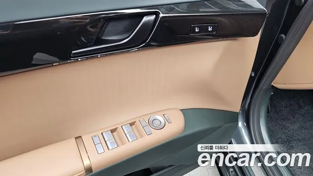 Hyundai Grandeur GN7 — Фото автомобиля 28