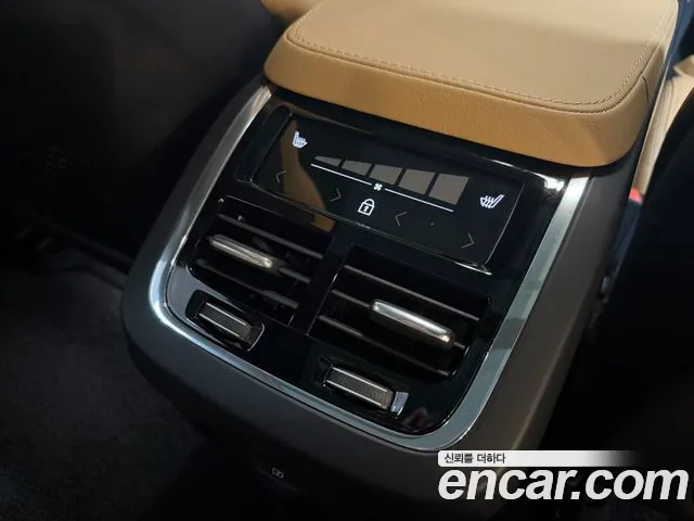 Volvo V90 — Фото автомобиля 14
