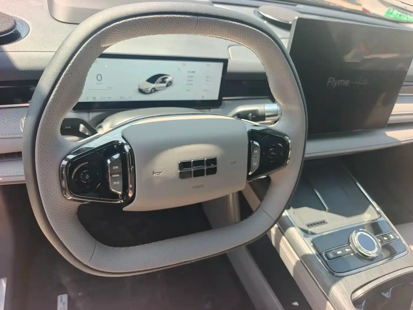 Geely Galaxy Galaxy Xingyao 8 2025 130km EM-P Explorer Edition — Фото автомобиля 8