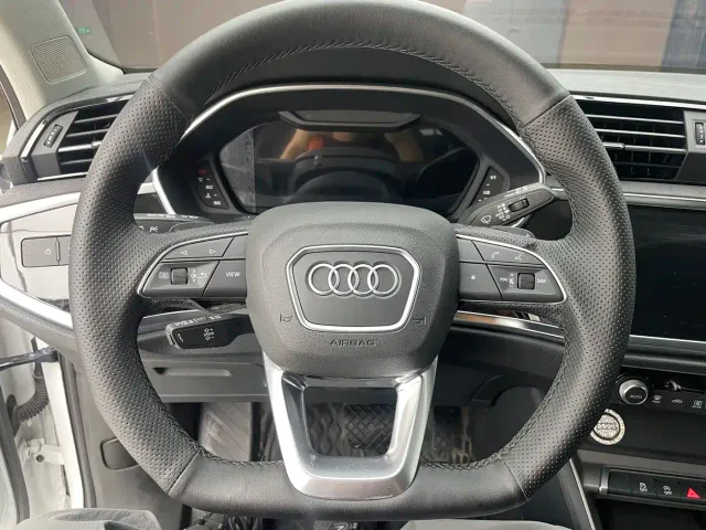 Audi Q3 — Фото автомобиля 18