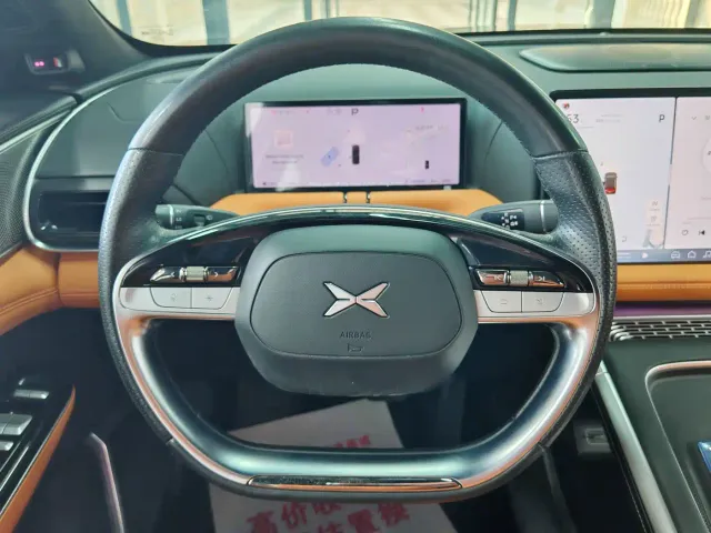 Xpeng G9 — Фото автомобиля 11