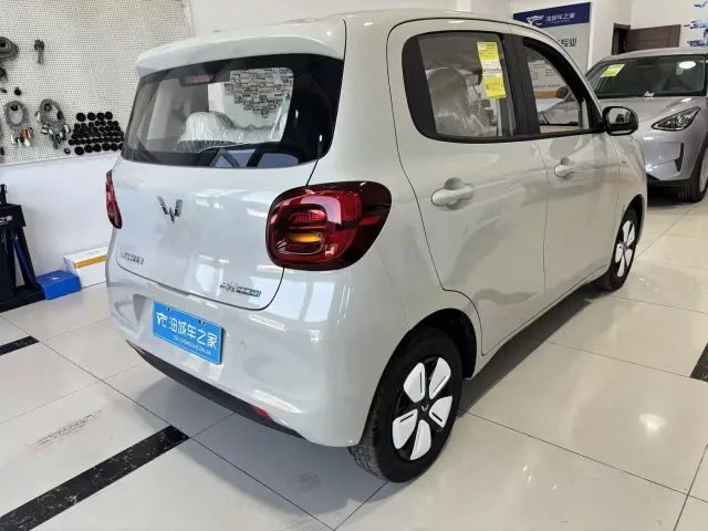 Wuling Hongguang Mini EV — Фото автомобиля 6
