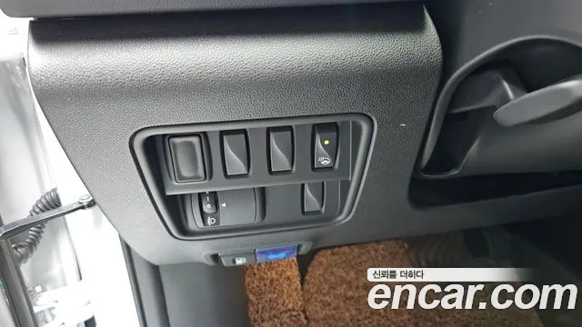 Renault-KoreaSamsung QM6 Новый QM6 2.0 LPe RE Signature 2WD — Фото автомобиля 27