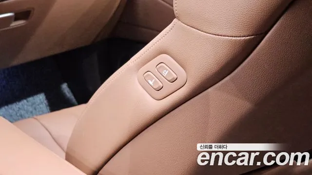 Genesis G80 Бензин 2.5 турбо AWD — Фото автомобиля 27