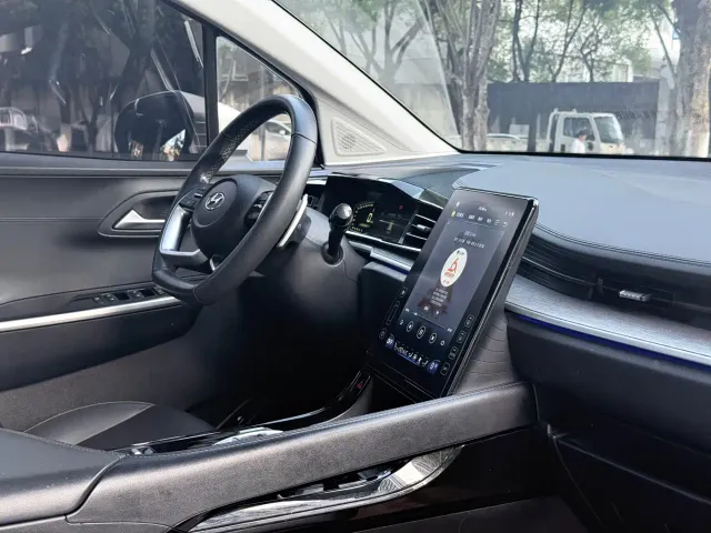 Hyundai Custo — Фото автомобиля 13