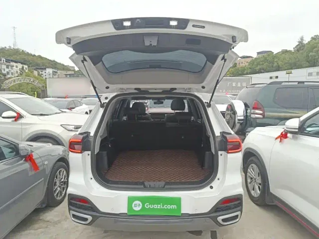 Chery Tiggo 8 — Фото автомобиля 18