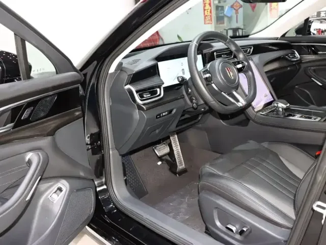 Hongqi H6 — Фото автомобиля 9