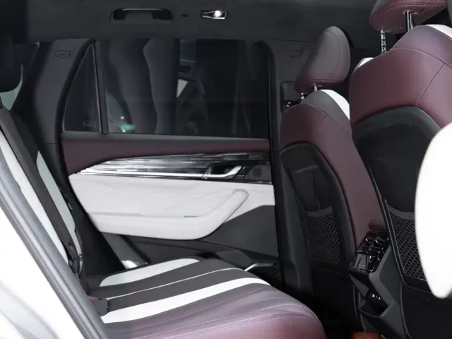Geely Xingyue L — Фото автомобиля 13