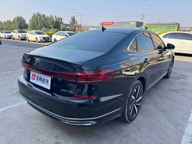 Volkswagen Passat — Фото автомобиля 5