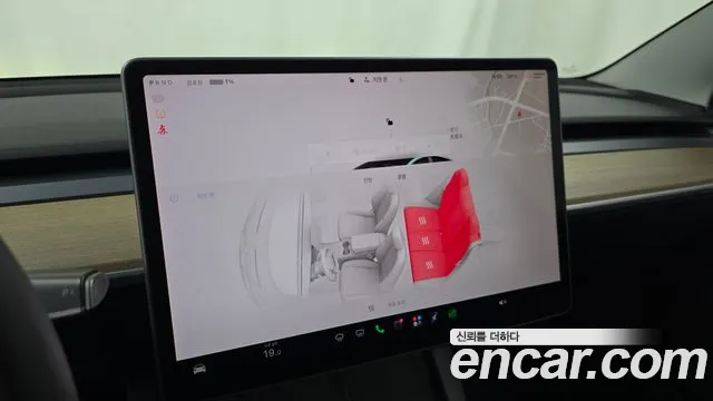 Tesla Model 3 — Фото автомобиля 19